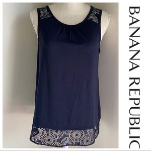 NWOT Navy Sleeveless Banana Republic Top with Lace Detail, Small
